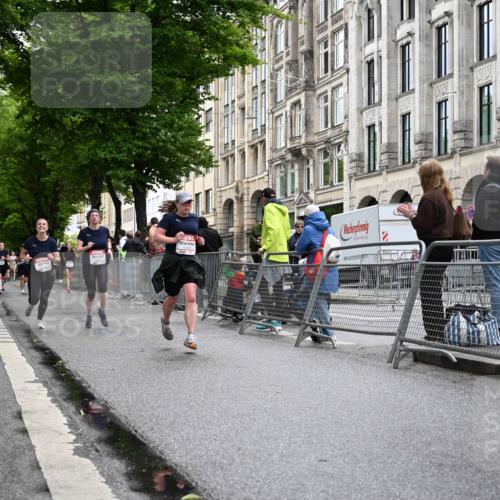 14.06.2026 - REWE Women's Run J. Mangold http://msf.ph/oto/9771064 14.06.2026 09:57:49 Ziel 10423, 10605, 10638, 10930, 11160, 11370, 11479 meine-sportfotos.de