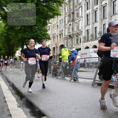 14.06.2026 - REWE Women's Run J. Mangold http://msf.ph/oto/9771075 14.06.2026 09:57:51 Ziel 10338, 10423, 10605, 10930, 11160, 11240, 11370, 11479 meine-sportfotos.de