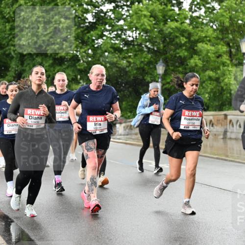 14.06.2026 - REWE Women's Run Dr. Thomas Lammeyer http://msf.ph/oto/9771076 14.06.2026 09:48:52 Laufen 10939, 7, 11363, 10694, 10271, 7, 11156, 11031, 7 meine-sportfotos.de