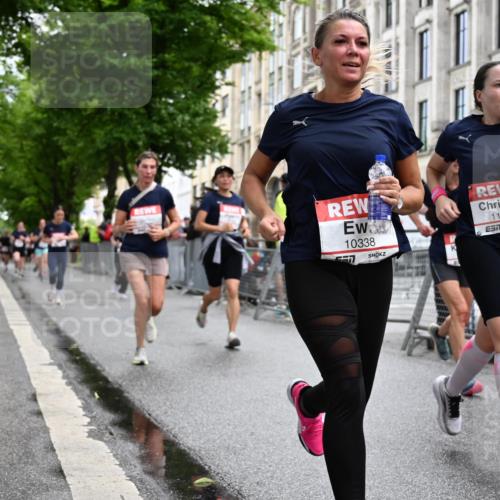 14.06.2026 - REWE Women's Run J. Mangold http://msf.ph/oto/9771099 14.06.2026 09:57:57 Ziel 10338, 10552, 10706, 11095, 11160, 11240, 11248, 11528 meine-sportfotos.de