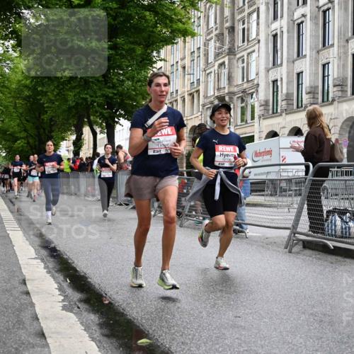 14.06.2026 - REWE Women's Run J. Mangold http://msf.ph/oto/9771103 14.06.2026 09:57:58 Ziel 10338, 10552, 10706, 11095, 11240, 11248, 11528 meine-sportfotos.de
