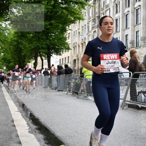 14.06.2026 - REWE Women's Run J. Mangold http://msf.ph/oto/9771112 14.06.2026 09:58:01 Ziel 10031, 10067, 10134, 10552, 10636, 10706, 10875, 11095, 11240, 11248, 11325, 11528 meine-sportfotos.de
