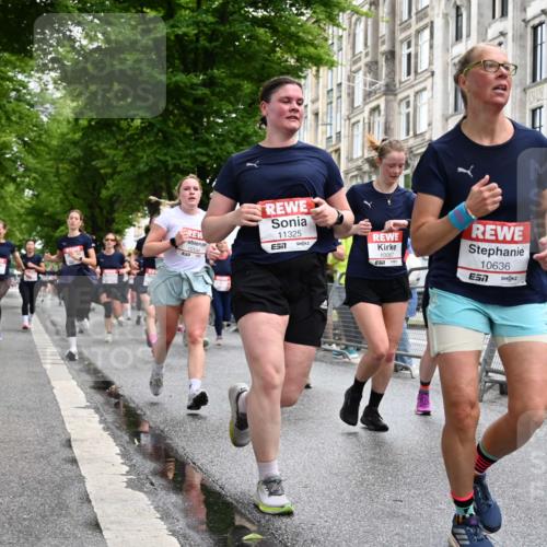 14.06.2026 - REWE Women's Run J. Mangold http://msf.ph/oto/9771127 14.06.2026 09:58:06 Ziel 10031, 10033, 10034, 10067, 10092, 10133, 10134, 10344, 10492, 10590, 10636, 10875, 10895, 11046, 11155, 11307, 11309, 11325, 11343, 11386, 11533 meine-sportfotos.de