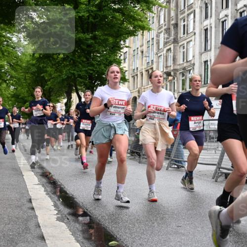 14.06.2026 - REWE Women's Run J. Mangold http://msf.ph/oto/9771134 14.06.2026 09:58:07 Ziel 10031, 10033, 10034, 10067, 10092, 10133, 10134, 10344, 10492, 10590, 10636, 10659, 10875, 10895, 11046, 11155, 11307, 11309, 11325, 11343, 11386, 11533 meine-sportfotos.de