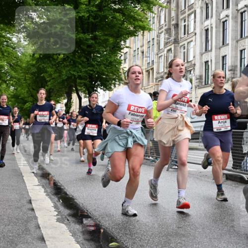 14.06.2026 - REWE Women's Run J. Mangold http://msf.ph/oto/9771137 14.06.2026 09:58:07 Ziel 10031, 10033, 10034, 10067, 10092, 10133, 10134, 10344, 10492, 10590, 10636, 10659, 10875, 10895, 11046, 11155, 11307, 11309, 11325, 11343, 11386, 11533 meine-sportfotos.de