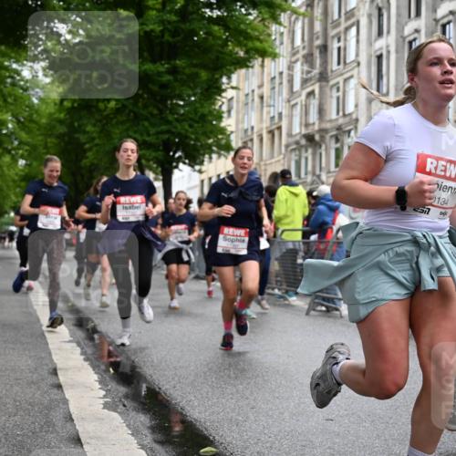 14.06.2026 - REWE Women's Run J. Mangold http://msf.ph/oto/9771145 14.06.2026 09:58:08 Ziel 10031, 10033, 10034, 10067, 10092, 10133, 10134, 10344, 10492, 10590, 10636, 10659, 10875, 10895, 10934, 11046, 11155, 11307, 11309, 11325, 11343, 11386, 11533 meine-sportfotos.de