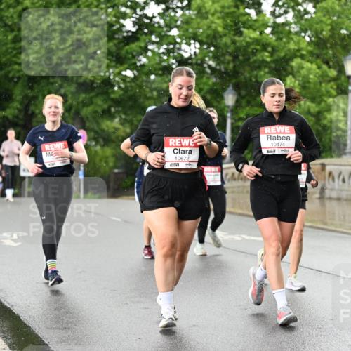 14.06.2026 - REWE Women's Run Dr. Thomas Lammeyer http://msf.ph/oto/9771154 14.06.2026 09:48:55 Laufen 10672, 10474, 7, 3482 meine-sportfotos.de