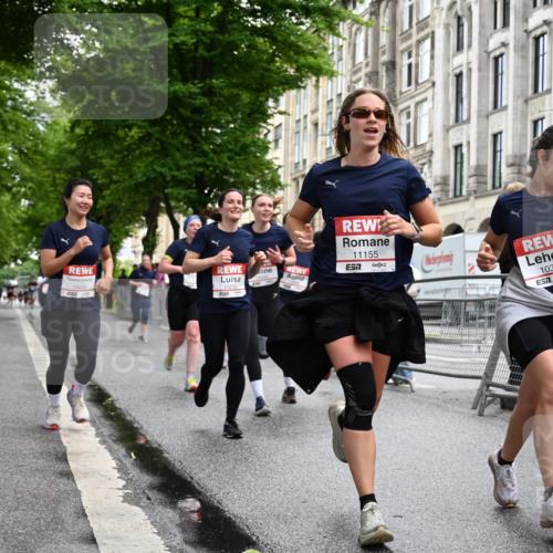 14.06.2026 - REWE Women's Run J. Mangold http://msf.ph/oto/9771162 14.06.2026 09:58:10 Ziel 10031, 10033, 10034, 10067, 10092, 10133, 10134, 10341, 10344, 10492, 10590, 10636, 10659, 10811, 10875, 10895, 10934, 11046, 11155, 11307, 11309, 11325, 11332, 11343, 11386, 11533 meine-sportfotos.de