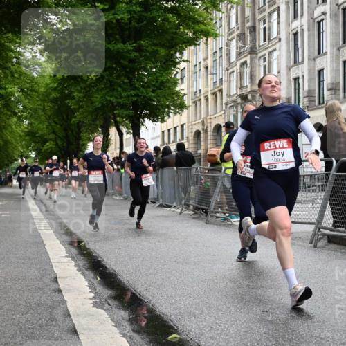 14.06.2026 - REWE Women's Run J. Mangold http://msf.ph/oto/9771181 14.06.2026 09:58:15 Ziel 10033, 10034, 10092, 10341, 10492, 10659, 10661, 10811, 10934, 10937, 11046, 11332, 11343, 11386, 11411, 11477 meine-sportfotos.de