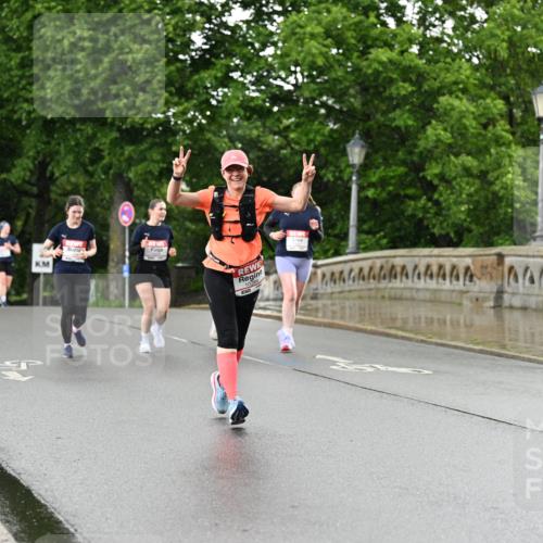 14.06.2026 - REWE Women's Run Dr. Thomas Lammeyer http://msf.ph/oto/9771208 14.06.2026 09:49:06 Laufen 7, 444 meine-sportfotos.de