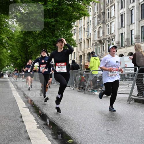 14.06.2026 - REWE Women's Run J. Mangold http://msf.ph/oto/9771211 14.06.2026 09:58:19 Ziel 10054, 10056, 10341, 10427, 10661, 10680, 10811, 10937, 11332, 11411, 11477 meine-sportfotos.de