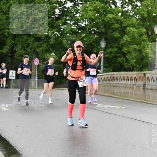 14.06.2026 - REWE Women's Run Dr. Thomas Lammeyer http://msf.ph/oto/9771212 14.06.2026 09:49:06 Laufen 10284, 444 meine-sportfotos.de