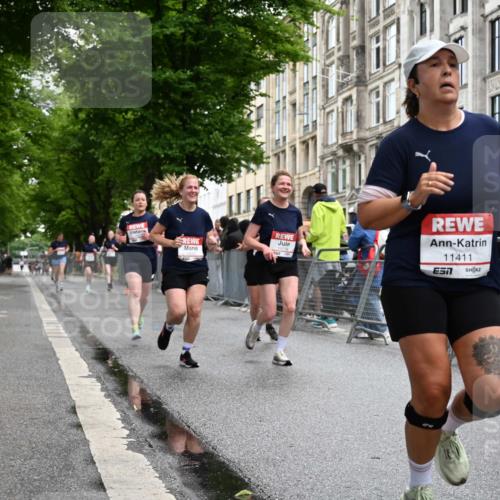 14.06.2026 - REWE Women's Run J. Mangold http://msf.ph/oto/9771234 14.06.2026 09:58:21 Ziel 10054, 10056, 10427, 10661, 10680, 10937, 11411, 11477 meine-sportfotos.de