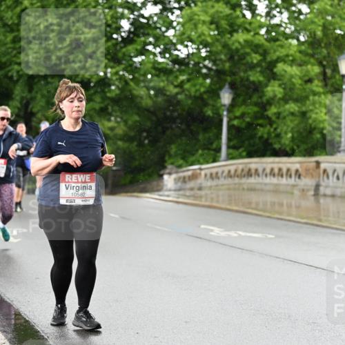 14.06.2026 - REWE Women's Run Dr. Thomas Lammeyer http://msf.ph/oto/9771283 14.06.2026 09:49:12 Laufen 10582, 400 meine-sportfotos.de