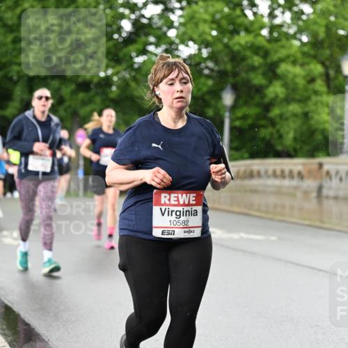 14.06.2026 - REWE Women's Run Dr. Thomas Lammeyer http://msf.ph/oto/9771299 14.06.2026 09:49:13 Laufen 10582 meine-sportfotos.de