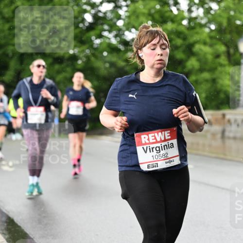 14.06.2026 - REWE Women's Run Dr. Thomas Lammeyer http://msf.ph/oto/9771301 14.06.2026 09:49:13 Laufen 10582 meine-sportfotos.de