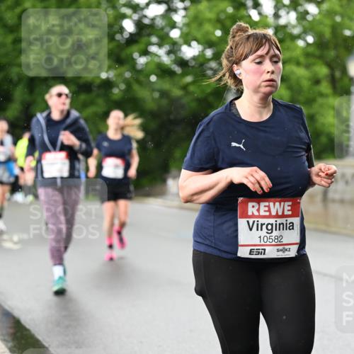 14.06.2026 - REWE Women's Run Dr. Thomas Lammeyer http://msf.ph/oto/9771303 14.06.2026 09:49:13 Laufen 10582 meine-sportfotos.de