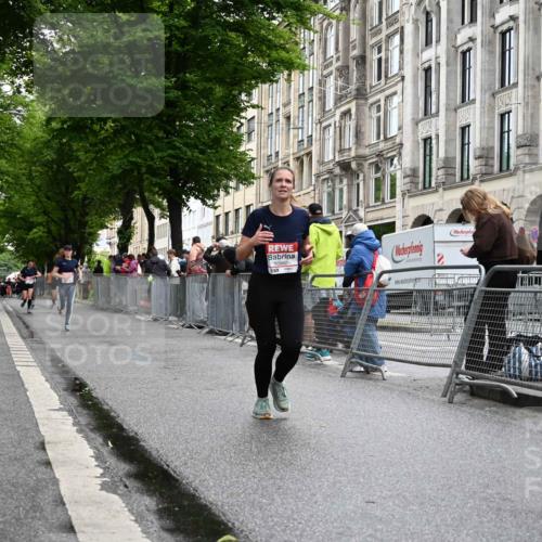 14.06.2026 - REWE Women's Run J. Mangold http://msf.ph/oto/9771312 14.06.2026 09:58:35 Ziel 10292, 10879, 10960, 11427 meine-sportfotos.de