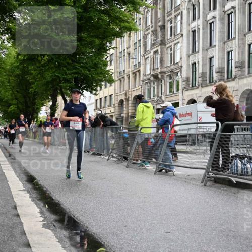 14.06.2026 - REWE Women's Run J. Mangold http://msf.ph/oto/9771331 14.06.2026 09:58:39 Ziel 10172, 10879, 10960, 11341 meine-sportfotos.de