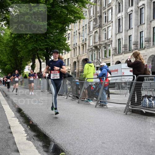 14.06.2026 - REWE Women's Run J. Mangold http://msf.ph/oto/9771335 14.06.2026 09:58:39 Ziel 10172, 10879, 10960, 11341 meine-sportfotos.de