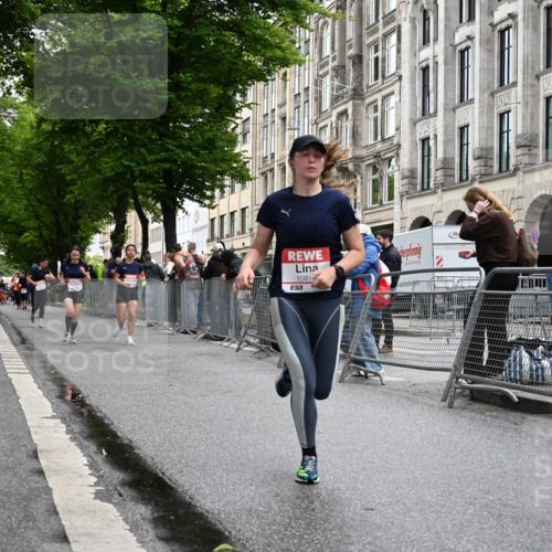 14.06.2026 - REWE Women's Run J. Mangold http://msf.ph/oto/9771345 14.06.2026 09:58:40 Ziel 10172, 10879, 10960, 11341 meine-sportfotos.de