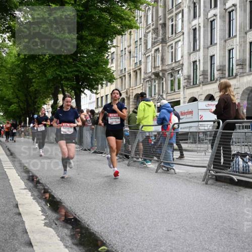 14.06.2026 - REWE Women's Run J. Mangold http://msf.ph/oto/9771349 14.06.2026 09:58:43 Ziel 10172, 10879, 11341, 11382 meine-sportfotos.de