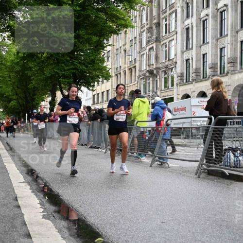 14.06.2026 - REWE Women's Run J. Mangold http://msf.ph/oto/9771351 14.06.2026 09:58:44 Ziel 10172, 10879, 10979, 11341, 11382 meine-sportfotos.de