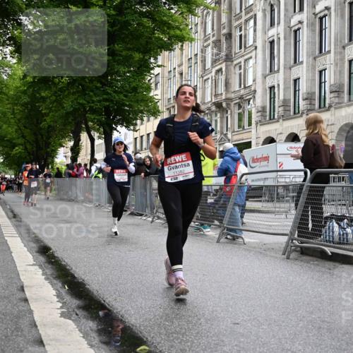14.06.2026 - REWE Women's Run J. Mangold http://msf.ph/oto/9771383 14.06.2026 09:58:47 Ziel 10172, 10979, 11341, 11382 meine-sportfotos.de