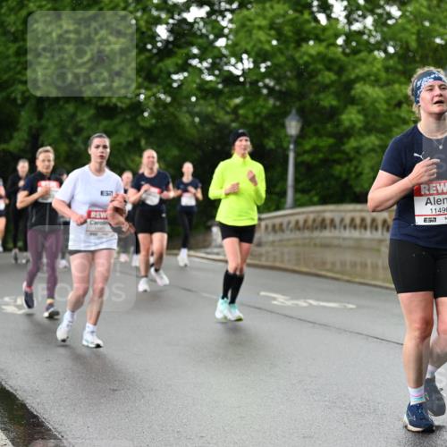 14.06.2026 - REWE Women's Run Dr. Thomas Lammeyer http://msf.ph/oto/9771386 14.06.2026 09:49:19 Laufen 517, 11496, 57, 106 meine-sportfotos.de