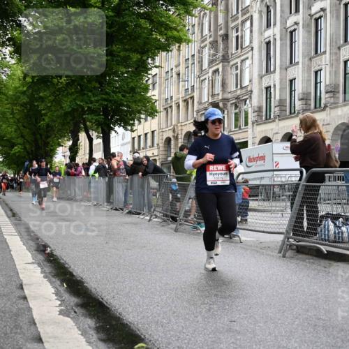 14.06.2026 - REWE Women's Run J. Mangold http://msf.ph/oto/9771393 14.06.2026 09:58:49 Ziel 10172, 10940, 10979, 11341, 11382 meine-sportfotos.de