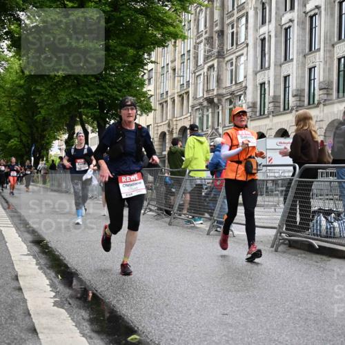 14.06.2026 - REWE Women's Run J. Mangold http://msf.ph/oto/9771405 14.06.2026 09:58:55 Ziel 10153, 10940, 10978, 11198, 11199 meine-sportfotos.de