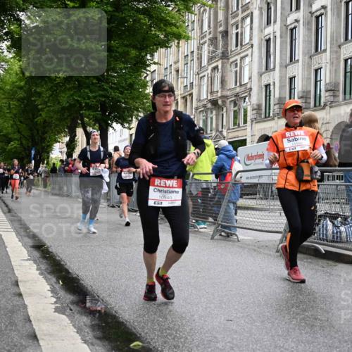 14.06.2026 - REWE Women's Run J. Mangold http://msf.ph/oto/9771411 14.06.2026 09:58:55 Ziel 10153, 10940, 10978, 11198, 11199 meine-sportfotos.de