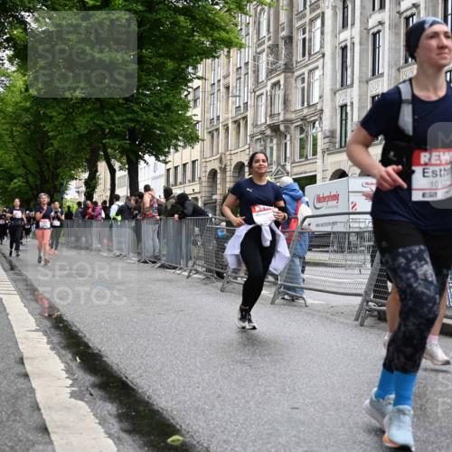 14.06.2026 - REWE Women's Run J. Mangold http://msf.ph/oto/9771434 14.06.2026 09:58:58 Ziel 10153, 10339, 10940, 10978, 11067, 11198, 11199 meine-sportfotos.de
