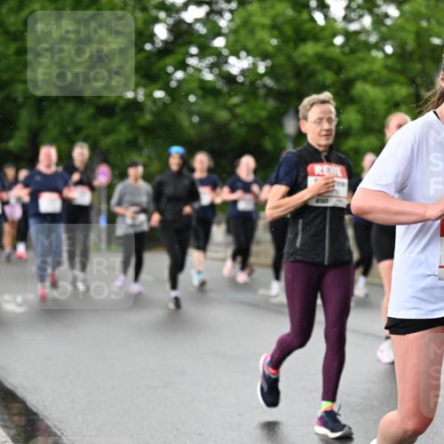 14.06.2026 - REWE Women's Run Dr. Thomas Lammeyer http://msf.ph/oto/9771435 14.06.2026 09:49:22 Laufen 10665 meine-sportfotos.de