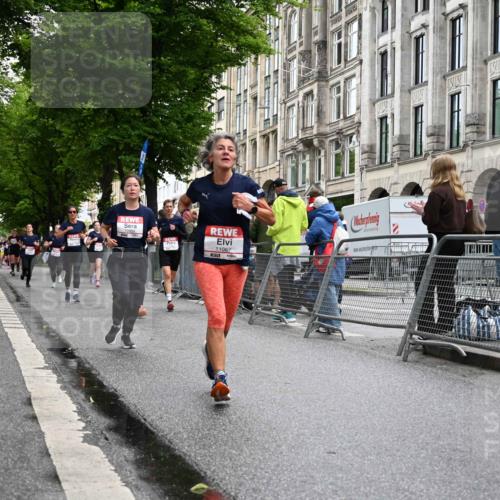 14.06.2026 - REWE Women's Run J. Mangold http://msf.ph/oto/9771445 14.06.2026 09:59:03 Ziel 10160, 10339, 10349, 10558, 10801, 10978, 10982, 11067, 11163, 11501 meine-sportfotos.de