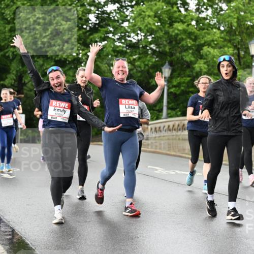 14.06.2026 - REWE Women's Run Dr. Thomas Lammeyer http://msf.ph/oto/9771466 14.06.2026 09:49:25 Laufen 10597, 57, 57, 10747, 10743 meine-sportfotos.de