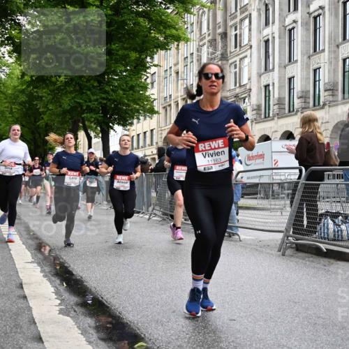 14.06.2026 - REWE Women's Run J. Mangold http://msf.ph/oto/9771500 14.06.2026 09:59:08 Ziel 10160, 10339, 10349, 10450, 10558, 10801, 10854, 10858, 10982, 11005, 11067, 11163, 11275, 11501 meine-sportfotos.de