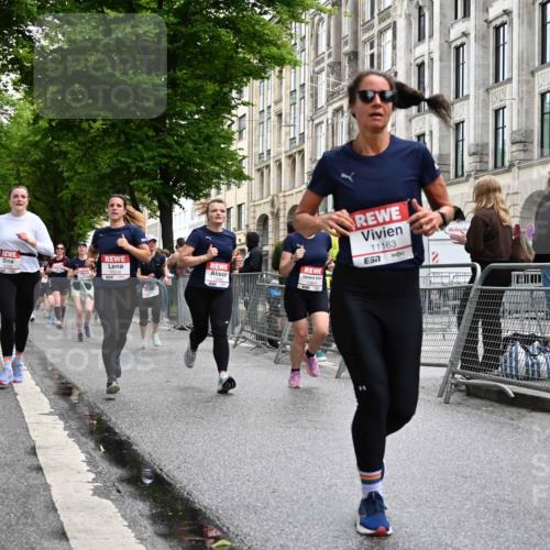 14.06.2026 - REWE Women's Run J. Mangold http://msf.ph/oto/9771506 14.06.2026 09:59:08 Ziel 10160, 10339, 10349, 10450, 10558, 10801, 10854, 10858, 10982, 11005, 11067, 11163, 11275, 11501 meine-sportfotos.de
