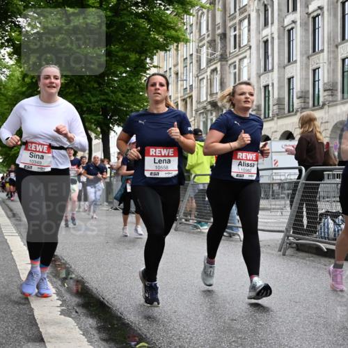 14.06.2026 - REWE Women's Run J. Mangold http://msf.ph/oto/9771520 14.06.2026 09:59:09 Ziel 10088, 10160, 10349, 10450, 10558, 10721, 10801, 10854, 10858, 10982, 11005, 11163, 11275, 11501 meine-sportfotos.de