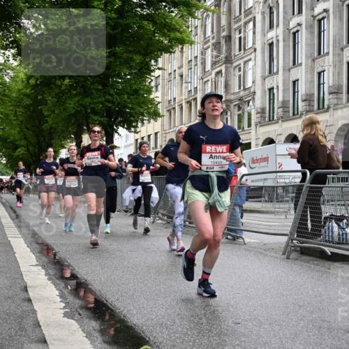 14.06.2026 - REWE Women's Run J. Mangold http://msf.ph/oto/9771542 14.06.2026 09:59:12 Ziel 10088, 10264, 10279, 10349, 10450, 10558, 10721, 10801, 10854, 10858, 10982, 11005, 11163, 11275 meine-sportfotos.de