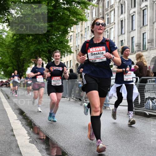 14.06.2026 - REWE Women's Run J. Mangold http://msf.ph/oto/9771566 14.06.2026 09:59:14 Ziel 10088, 10264, 10279, 10405, 10450, 10721, 10854, 10858, 11005, 11275 meine-sportfotos.de