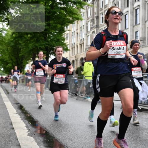 14.06.2026 - REWE Women's Run J. Mangold http://msf.ph/oto/9771568 14.06.2026 09:59:14 Ziel 10088, 10264, 10279, 10405, 10450, 10721, 10854, 10858, 11005, 11275 meine-sportfotos.de