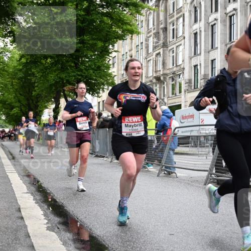 14.06.2026 - REWE Women's Run J. Mangold http://msf.ph/oto/9771576 14.06.2026 09:59:15 Ziel 10088, 10264, 10279, 10280, 10405, 10450, 10664, 10721, 10854, 10858, 11005, 11275 meine-sportfotos.de
