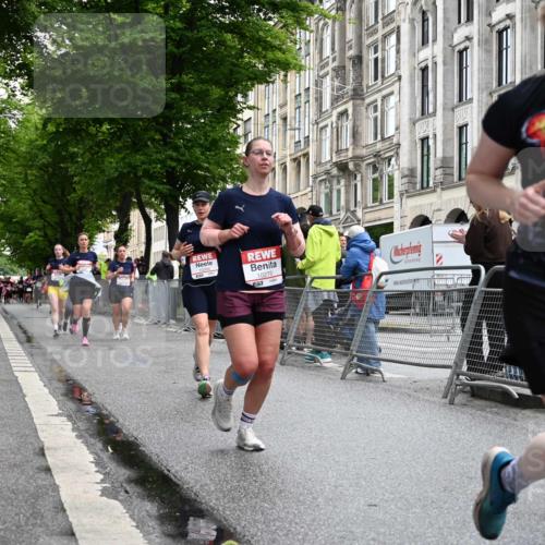 14.06.2026 - REWE Women's Run J. Mangold http://msf.ph/oto/9771579 14.06.2026 09:59:16 Ziel 10088, 10190, 10264, 10279, 10280, 10405, 10450, 10542, 10664, 10721, 10858, 11005, 11275 meine-sportfotos.de