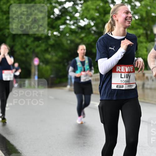 14.06.2026 - REWE Women's Run Dr. Thomas Lammeyer http://msf.ph/oto/9771600 14.06.2026 09:49:36 Laufen 10846, 10114 meine-sportfotos.de