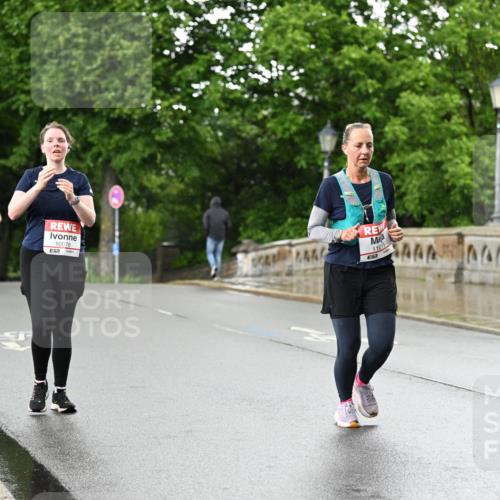 14.06.2026 - REWE Women's Run Dr. Thomas Lammeyer http://msf.ph/oto/9771607 14.06.2026 09:49:36 Laufen 10078, 57, 11015, 4444444 meine-sportfotos.de