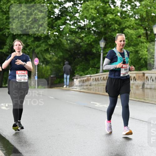 14.06.2026 - REWE Women's Run Dr. Thomas Lammeyer http://msf.ph/oto/9771609 14.06.2026 09:49:36 Laufen 10078, 57, 110, 57 meine-sportfotos.de