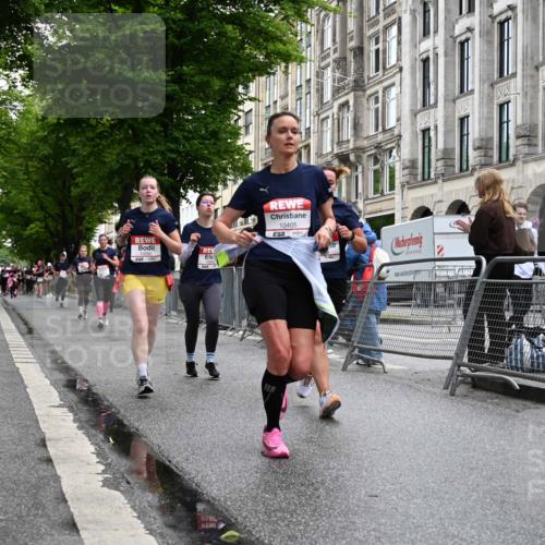 14.06.2026 - REWE Women's Run J. Mangold http://msf.ph/oto/9771625 14.06.2026 09:59:20 Ziel 10190, 10264, 10279, 10280, 10405, 10542, 10567, 10664 meine-sportfotos.de