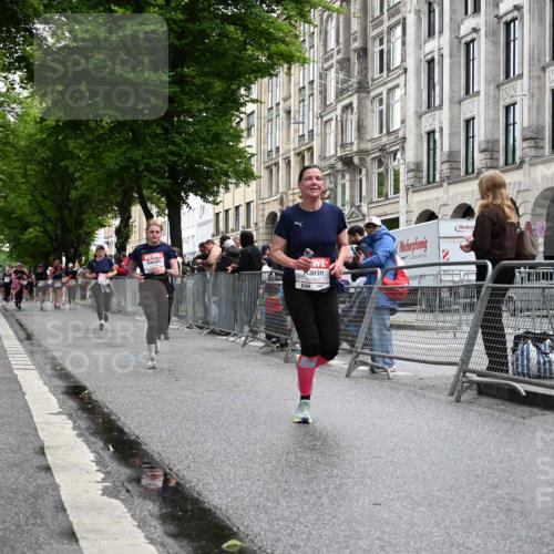 14.06.2026 - REWE Women's Run J. Mangold http://msf.ph/oto/9771668 14.06.2026 09:59:24 Ziel 10190, 10280, 10405, 10542, 10567, 10664, 10850, 11221, 11406 meine-sportfotos.de