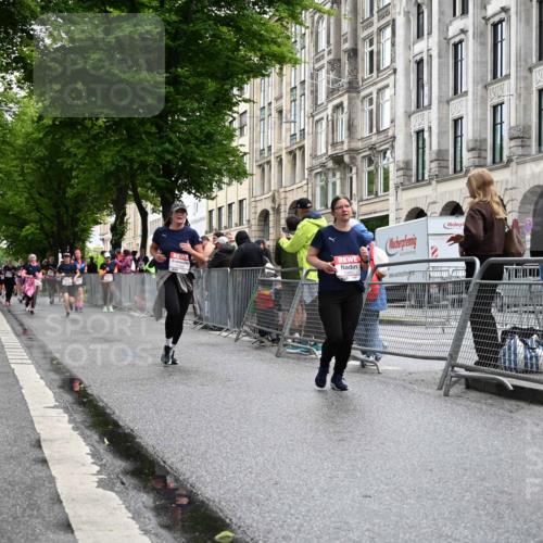 14.06.2026 - REWE Women's Run J. Mangold http://msf.ph/oto/9771700 14.06.2026 09:59:27 Ziel 10567, 10850, 11221, 11406 meine-sportfotos.de